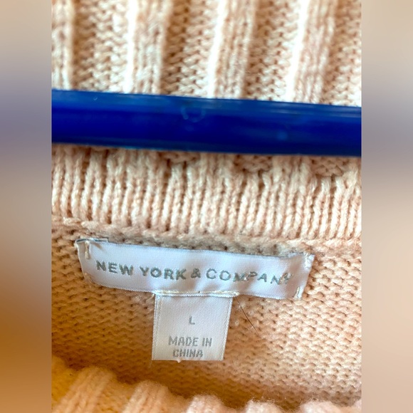 NWOT New York & Company Multi Pink Off The Shoulders Cowl Neck Sweater - Picture 8 of 11